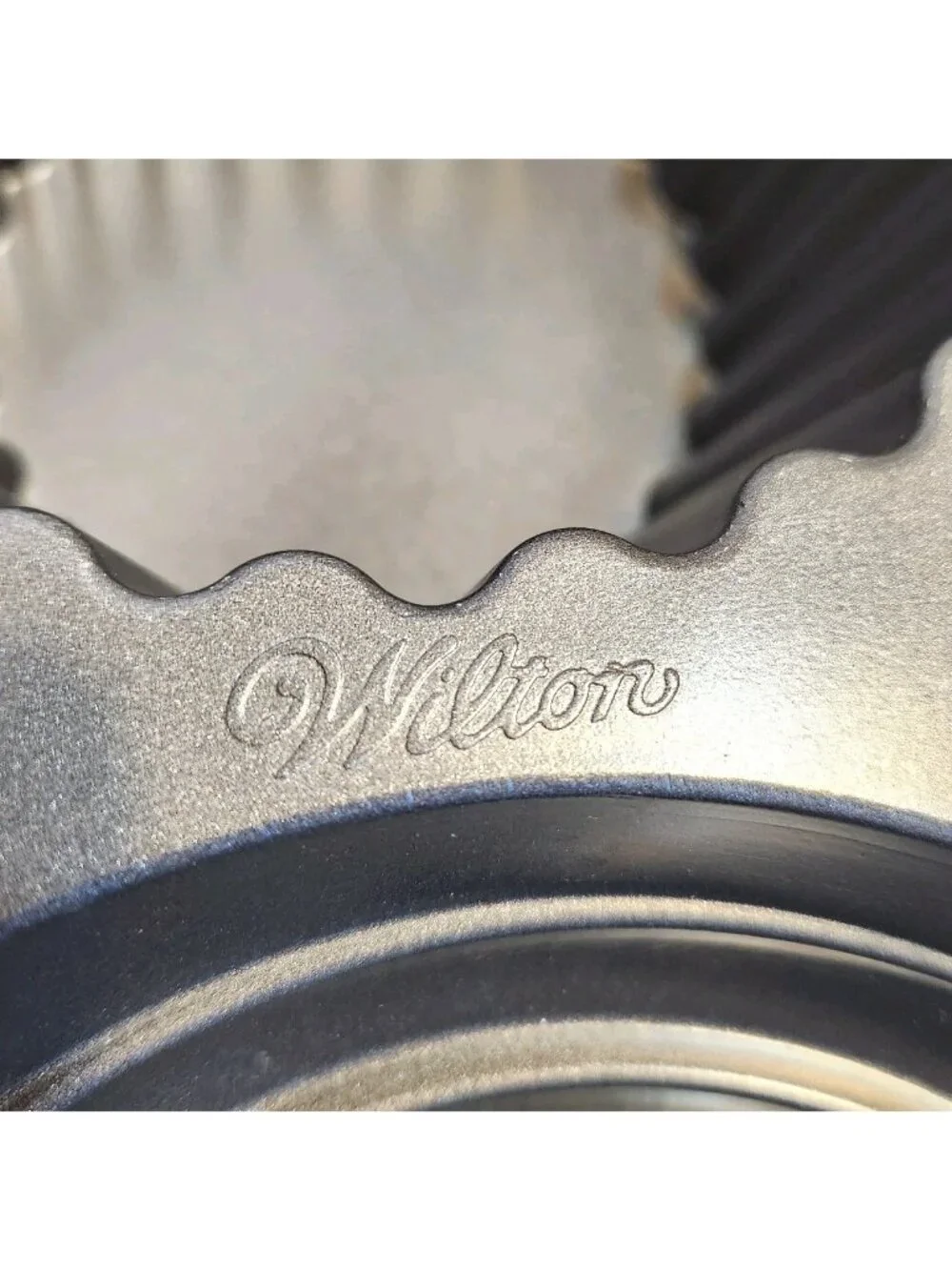 Wilton Giant 3D Cupcake Pan Large Non-Stick Mold Baking Cake Pan 2 Side